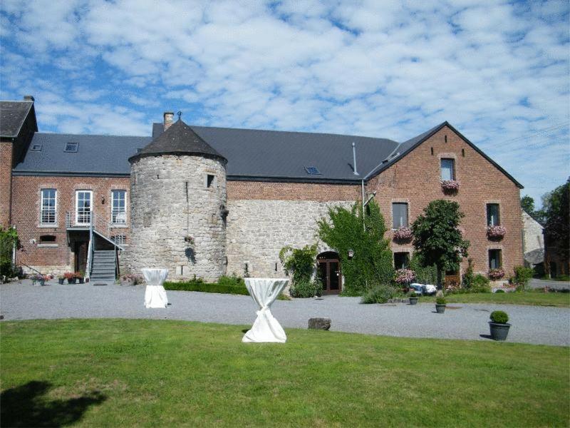 La Vieille Tour Hotel Hotton Buitenkant foto